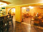 Cocktail bar